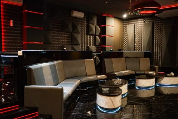 Galeri Encore Exrcutive Karaoke & Caviar Lounge (8)